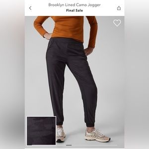Athleta Brooklyn Lined Camo Jogger size 4